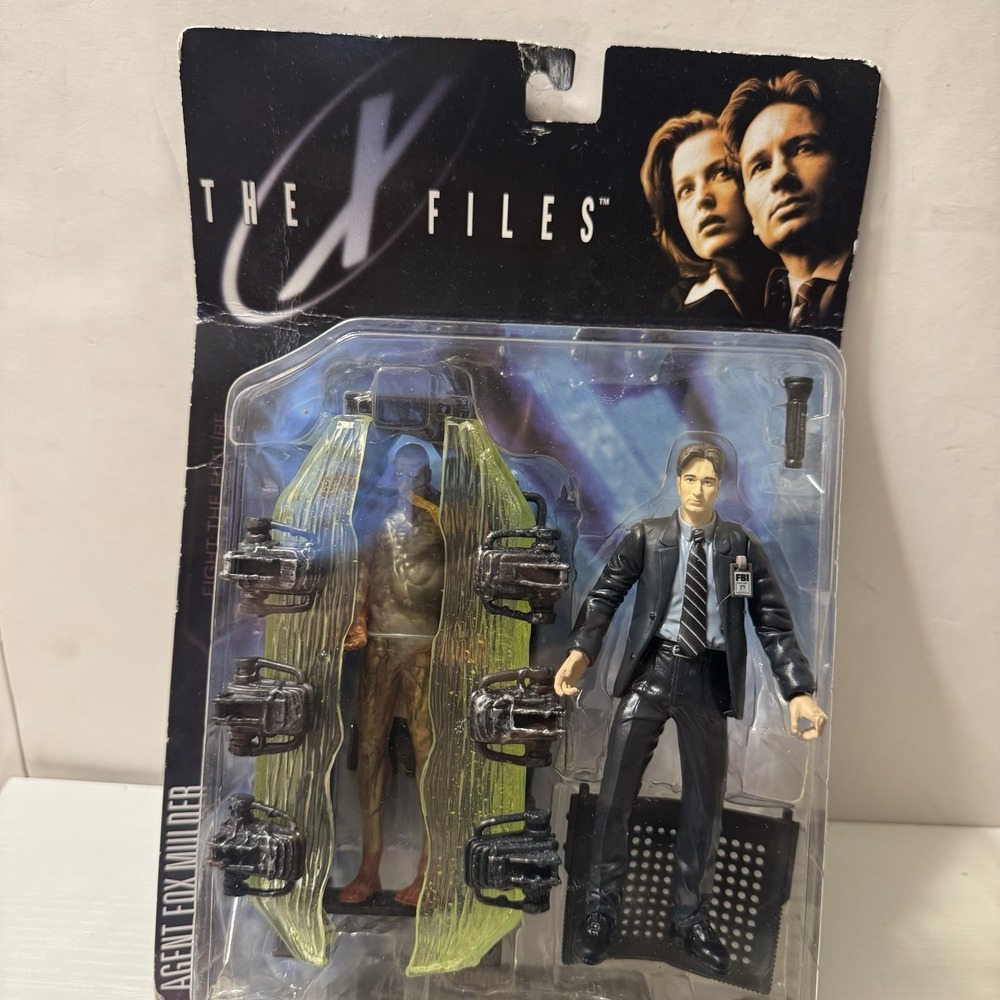 X-FILES AGENT FOX MULDER 6" Action Figure Series 1 MacFarlane Toys 1998 New